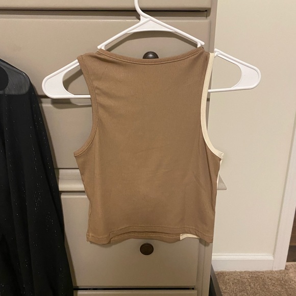Shein Brown & White Crop Top - Picture 2 of 2